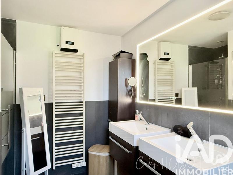 Maison - 180 m² - 10 pièces