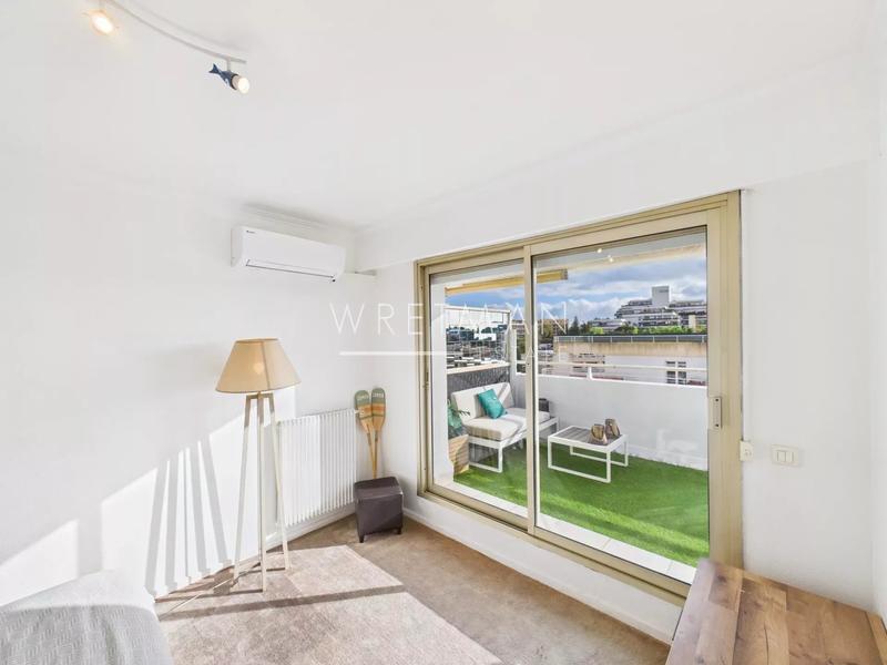 Appartement - 80 m² - 4 pièces