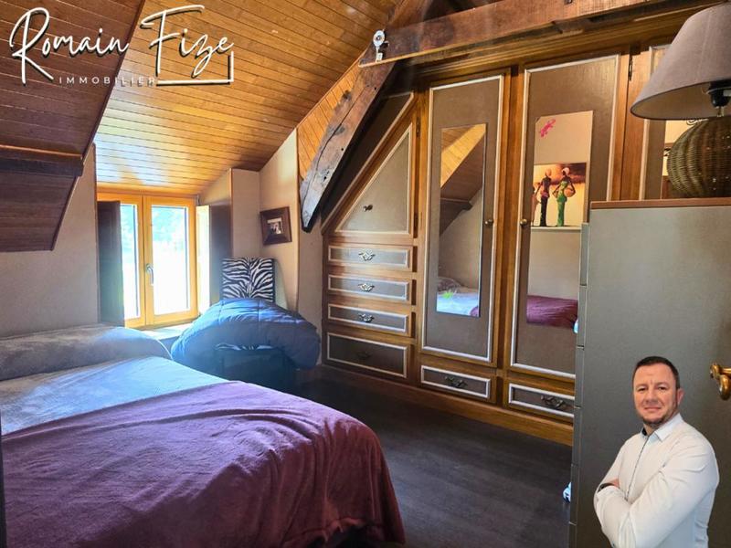 Maison - 277 m² - 4 pièces