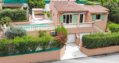 Villa - 145 m² - 4 pièces