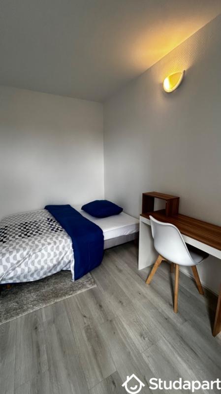 Chambre - 10 m² - 1 pièce