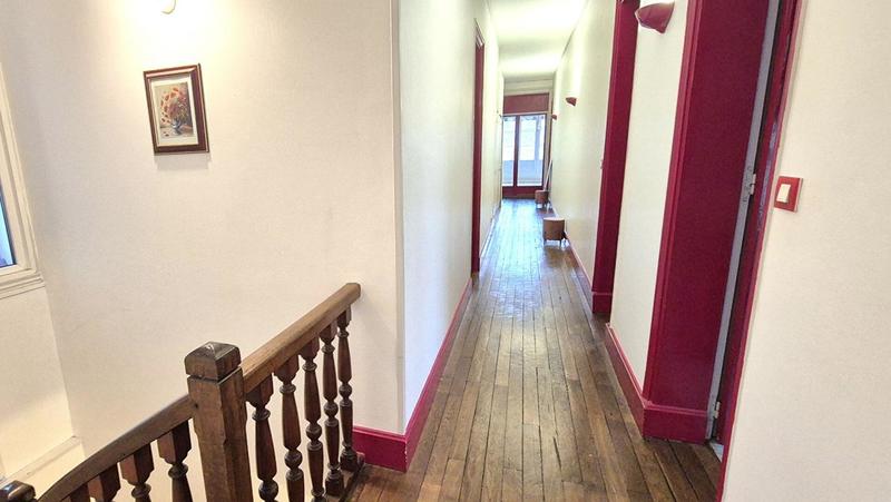 Château - 415 m² - 14 pièces