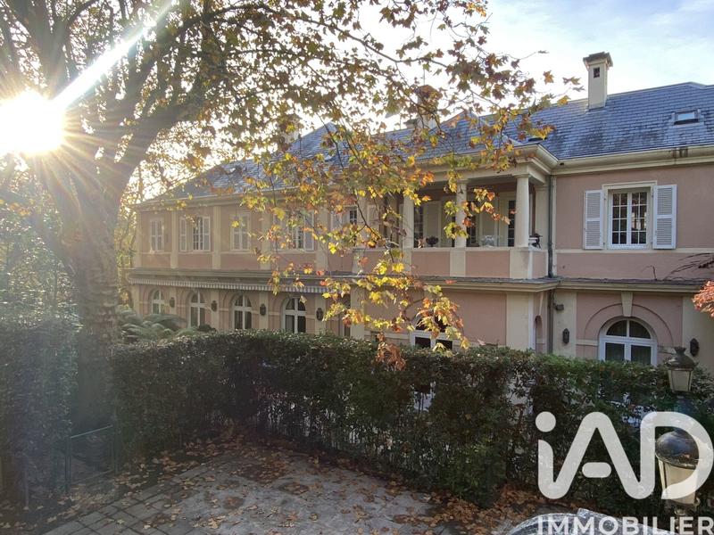 Appartement - 208 m² - 5 pièces