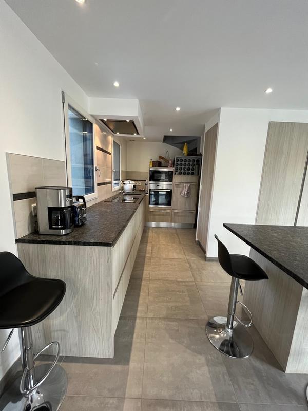 Maison contemporaine - 195 m² - 6 pièces