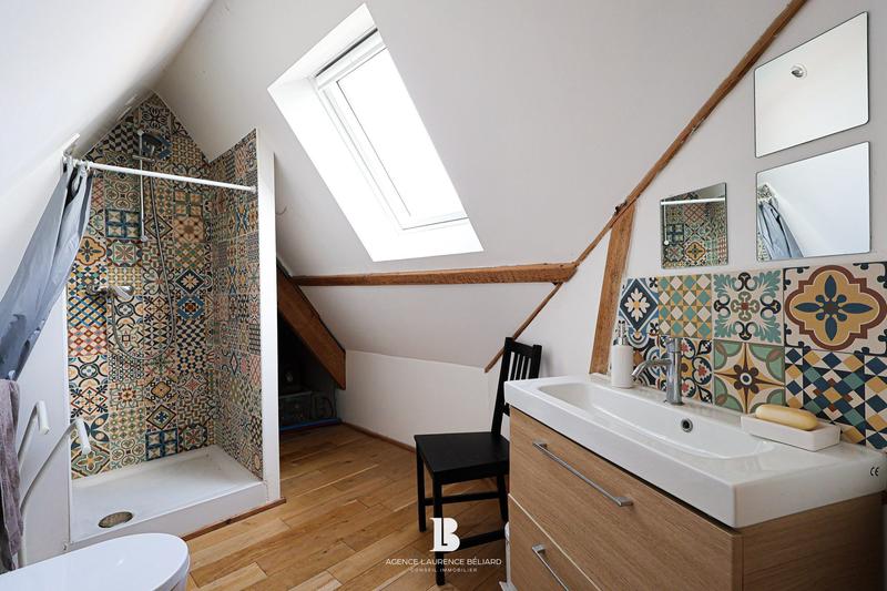 Maison - 180 m² - 8 pièces