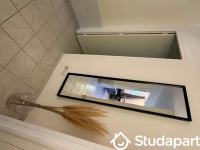 Chambre - 9 m² - 1 pièce