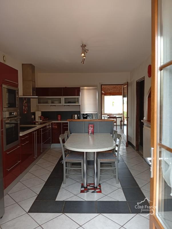 Maison chambre d'hôtes - 371 m² - 14 pièces