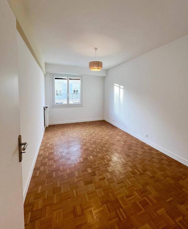 Appartement - 95 m² - 3 pièces