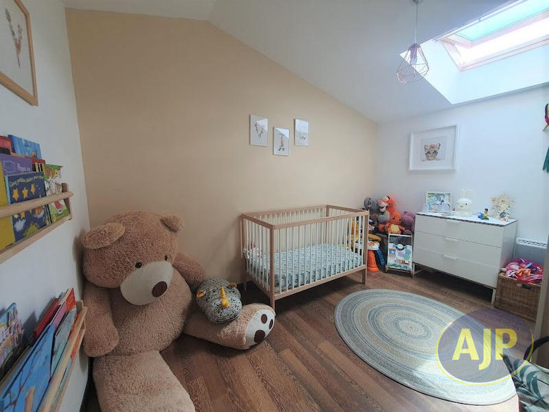 Maison - 85 m² - 4 pièces