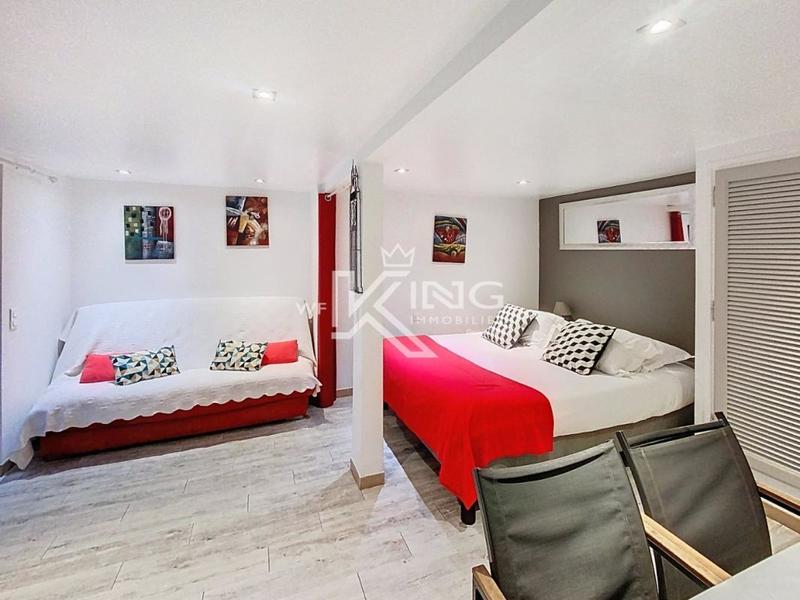 Propriété - 288 m² - 10 pièces