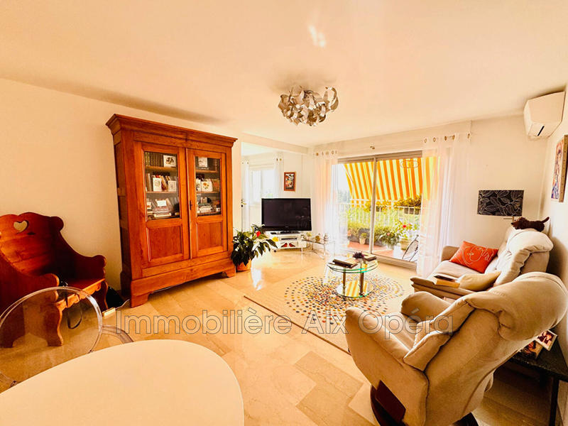 Appartement - 94 m² - 4 pièces