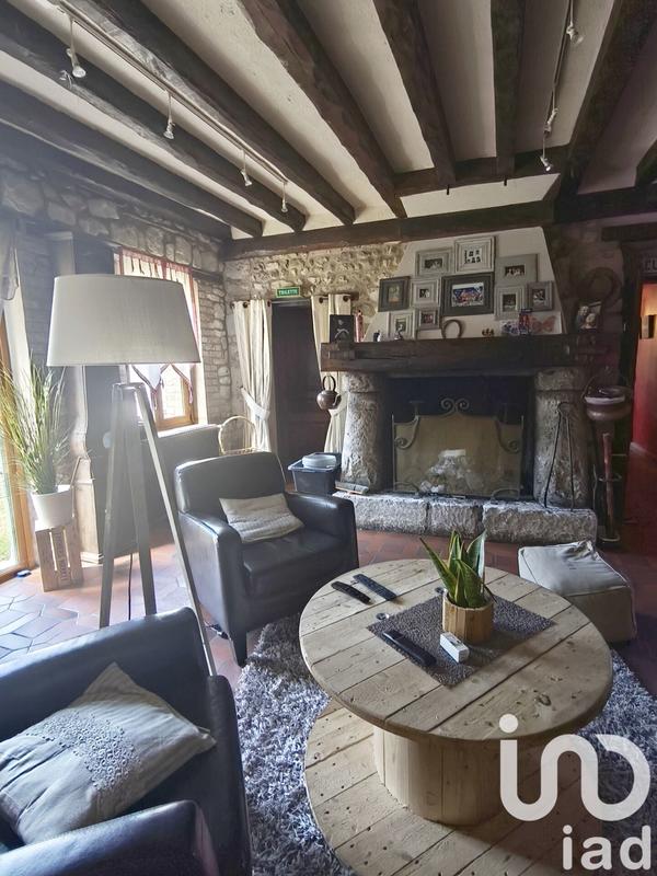 Maison - 250 m² - 7 pièces