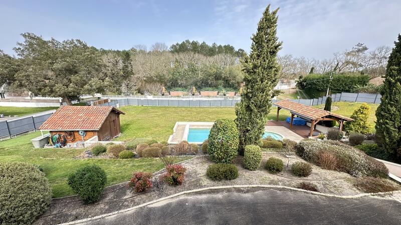 Maison contemporaine - 160 m² - 7 pièces