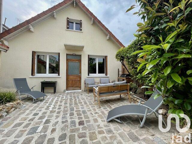 Maison - 93 m² - 4 pièces