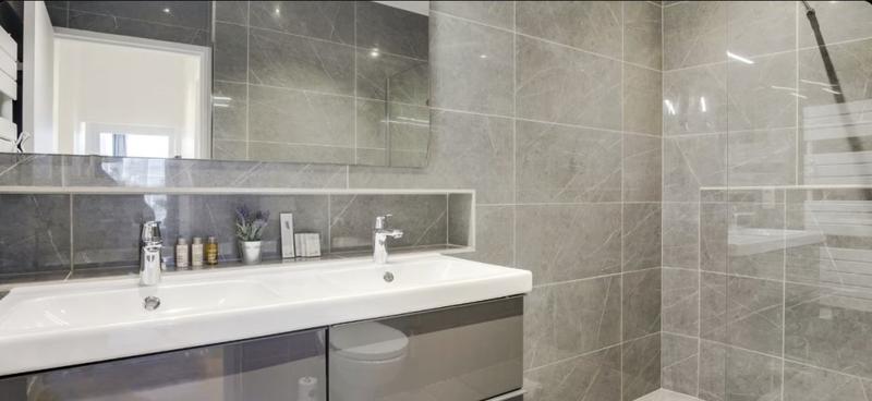 Appartement - 183 m² - 5 pièces