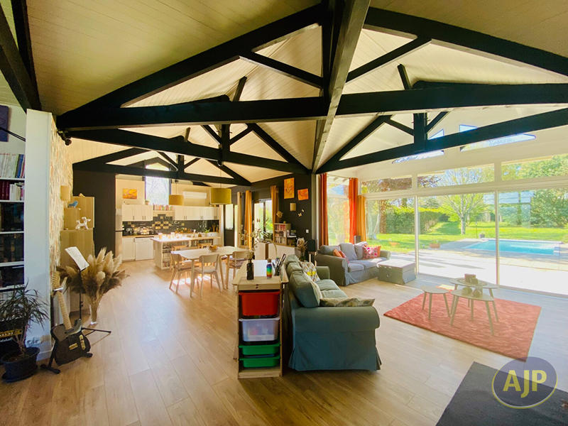 Maison - 124 m² - 4 pièces