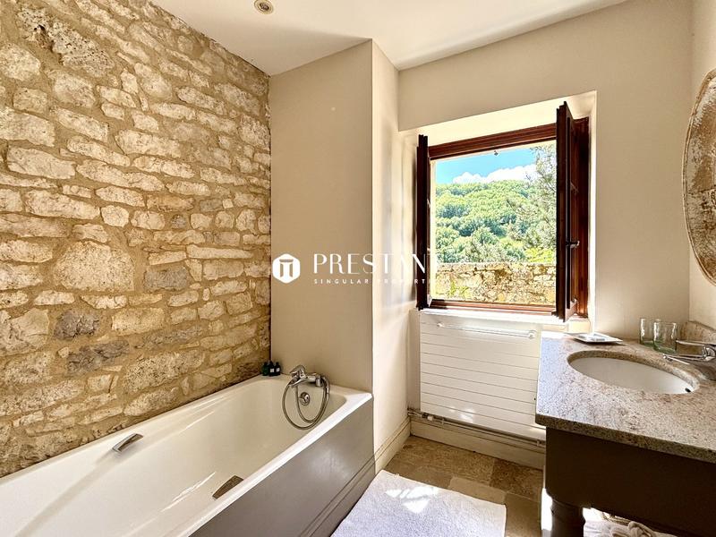 Château - 422 m² - 9 pièces