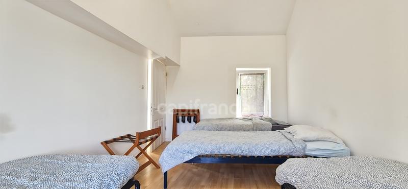 Maison - 262 m² - 14 pièces