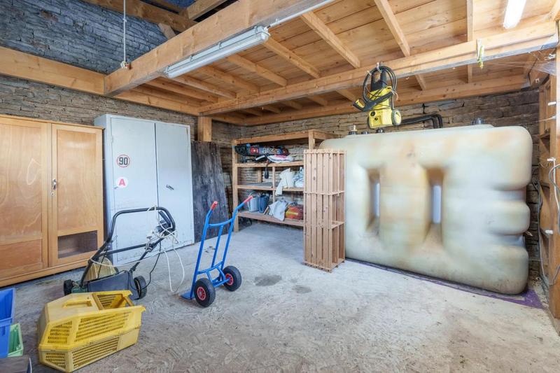 Propriété - 141 m² - 6 pièces