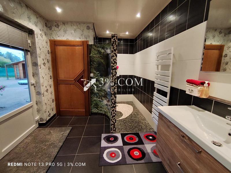 Propriété - 525 m² - 15 pièces