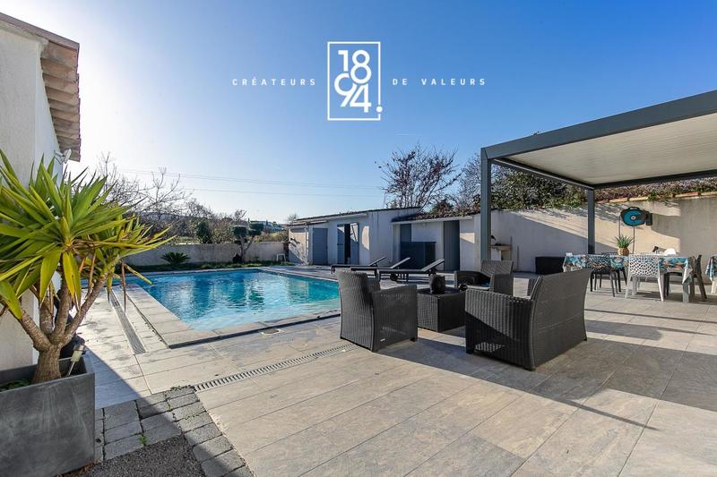 Maison - 90 m² - 4 pièces