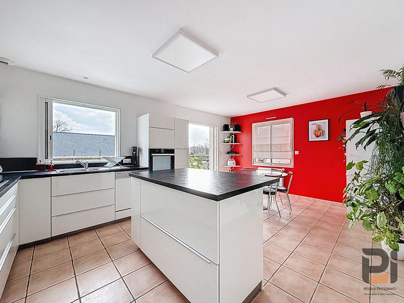 Maison - 168 m² - 6 pièces