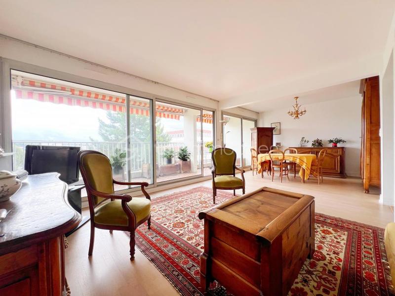 Appartement - 85 m² - 4 pièces