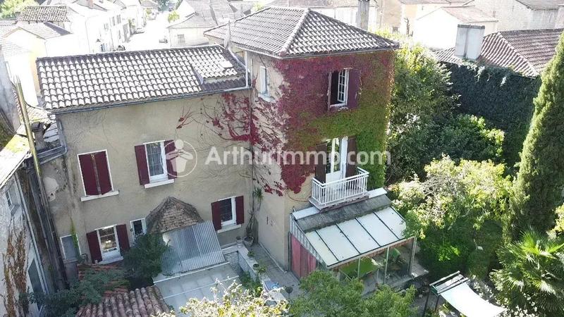 Maison - 121 m² - 7 pièces