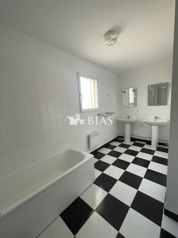 Maison - 124 m² - 4 pièces