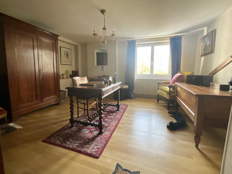 Maison - 185 m² - 6 pièces