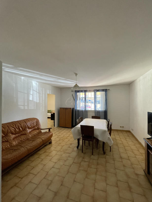 Appartement - 83 m² - 4 pièces