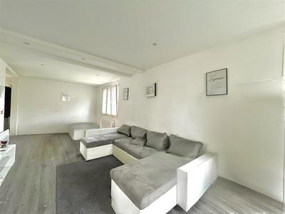 Maison - 77 m² - 3 pièces