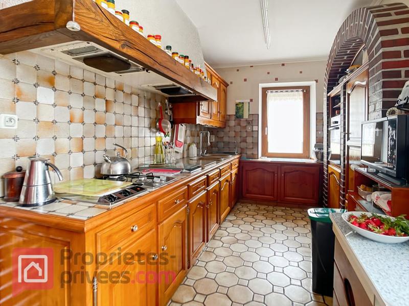 Maison - 204 m² - 7 pièces