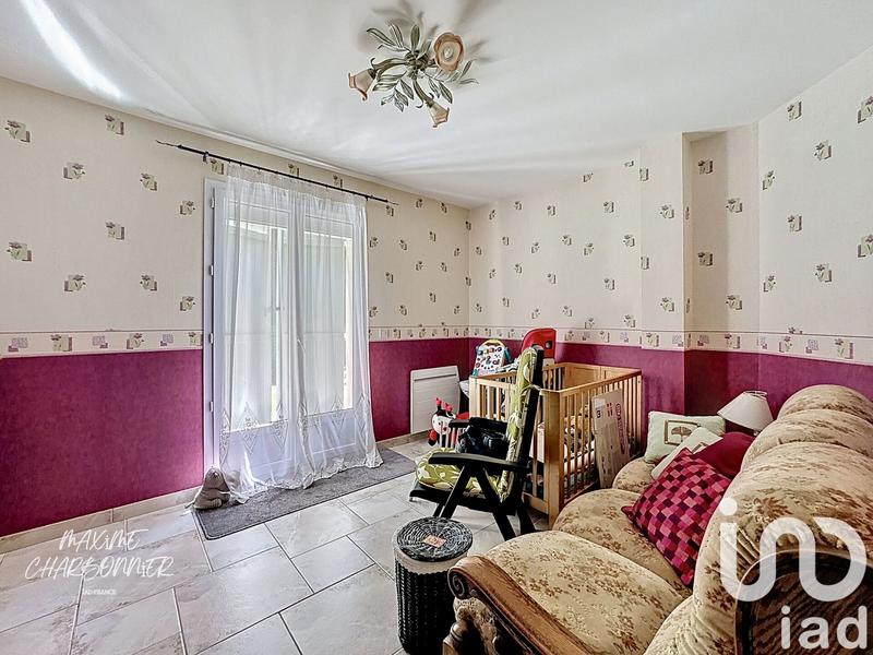 Maison - 186 m² - 8 pièces