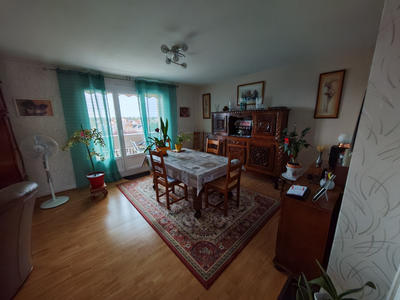 Appartement - 79 m² - 4 pièces