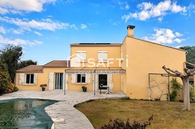 Maison - 200 m² - 7 pièces