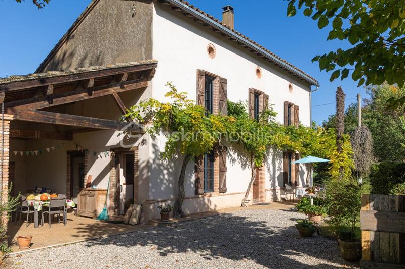 Maison ancienne - 213 m² - 7 pièces