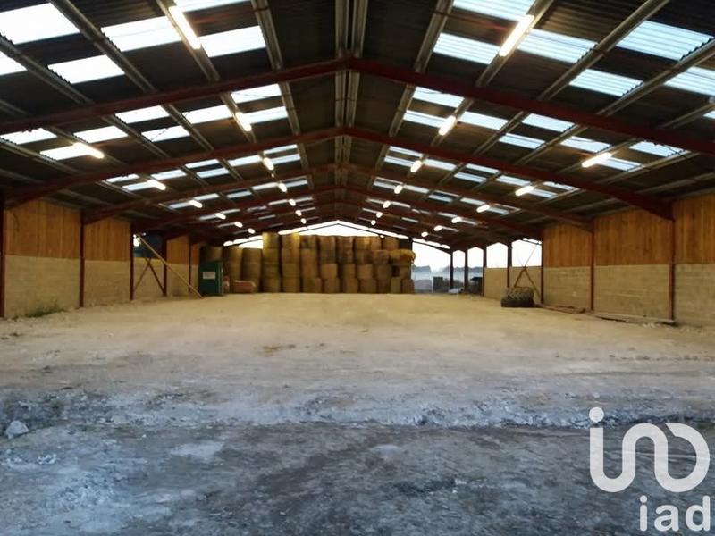 Ferme - 2 112 m² - 1 pièce