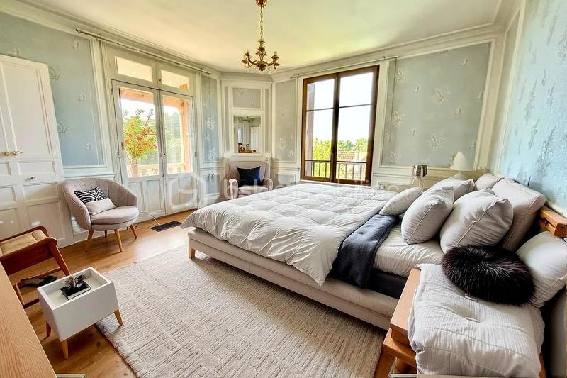 Maison - 170 m² - 7 pièces