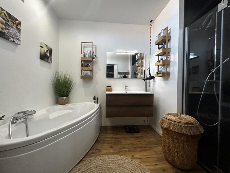 Maison - 153 m² - 5 pièces