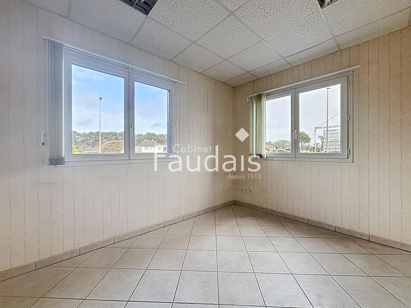 Local d'activités - 200 m²