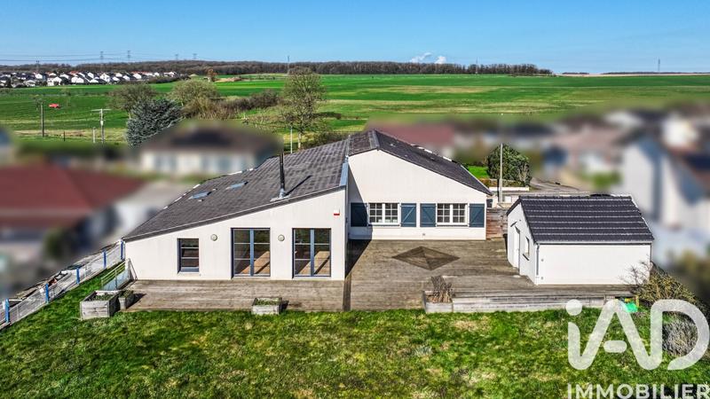 Maison - 200 m² - 7 pièces