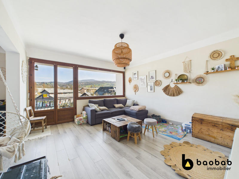 Appartement - 104 m² - 5 pièces