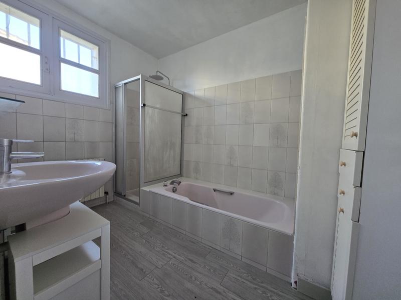 Maison - 144 m² - 7 pièces