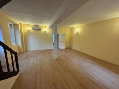 Maison - 84 m² - 4 pièces