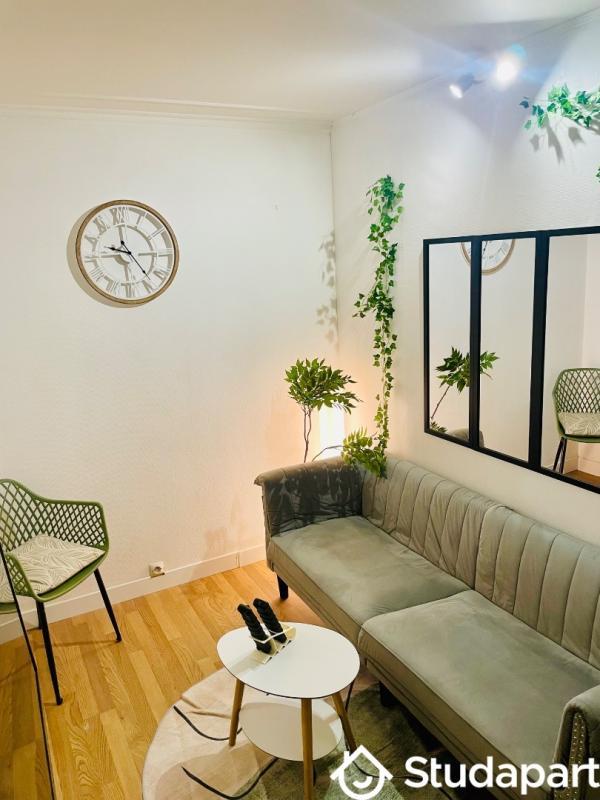 Chambre - 9 m² - 1 pièce