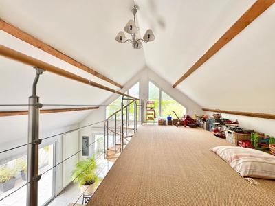 Maison - 186 m² - 8 pièces