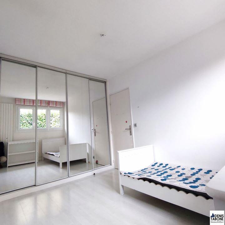 Maison - 111 m² - 6 pièces