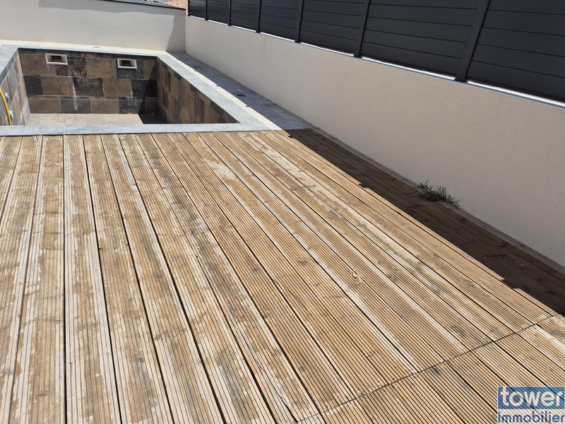 Maison - 120 m² - 5 pièces