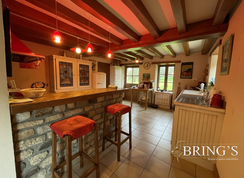 Maison - 180 m² - 6 pièces